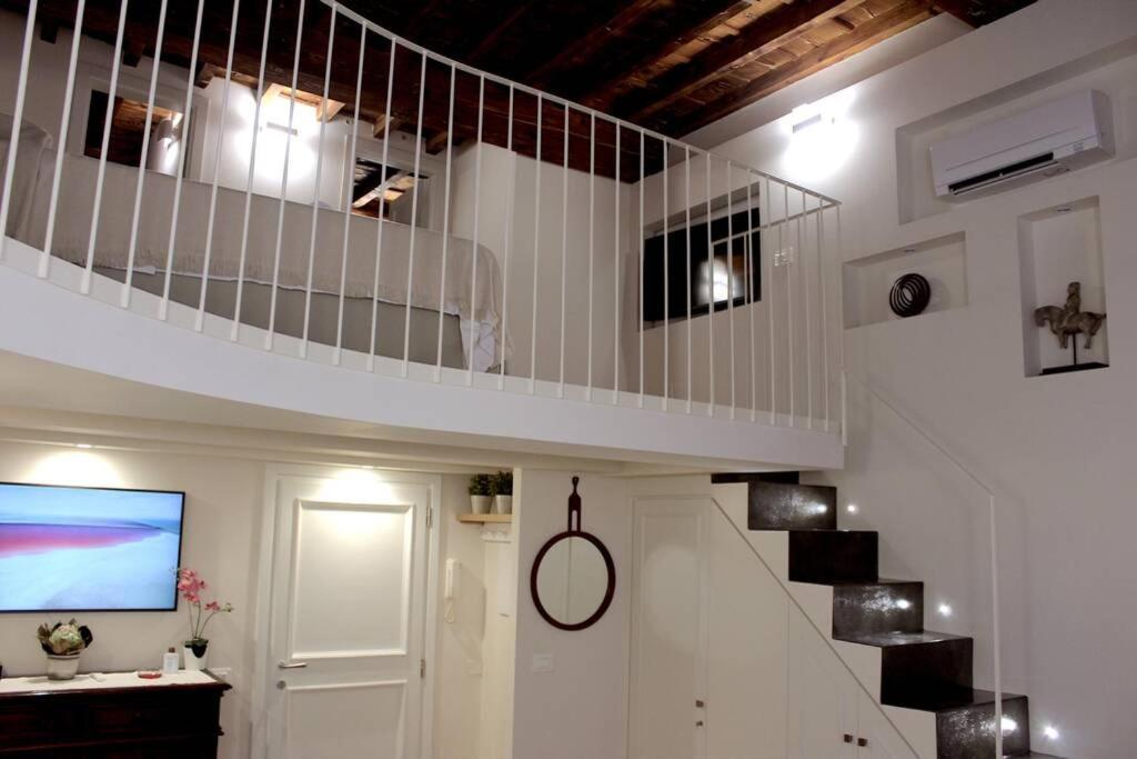 Art Apartment Santa Croce Suite 佛罗伦萨 外观 照片