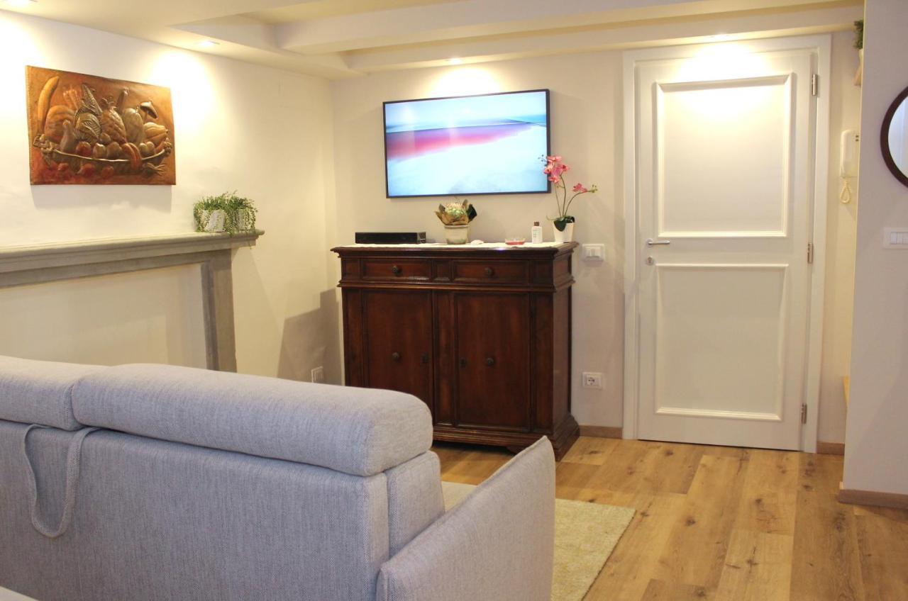Art Apartment Santa Croce Suite 佛罗伦萨 外观 照片